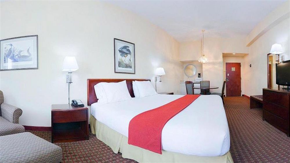 Holiday Inn Express Greenville By Ihg מראה חיצוני תמונה
